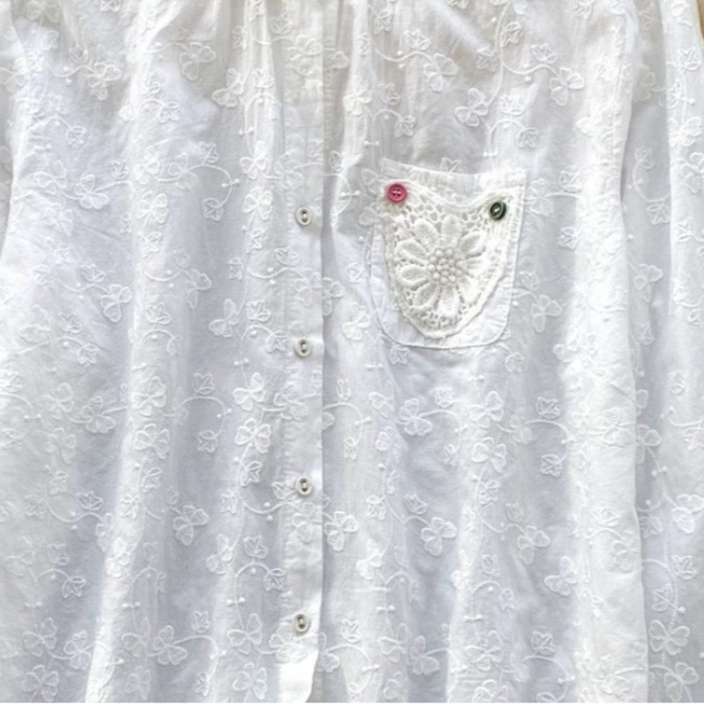 White Embroidered Crochet Pocket Button-Front Women’s Top